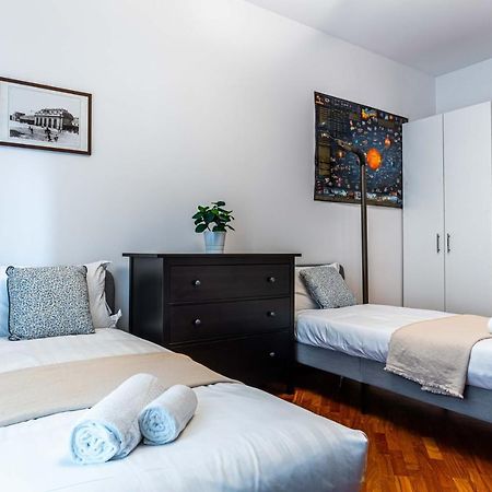 Joivy Lovely And Inviting Flat With Balcony Milán Exterior foto